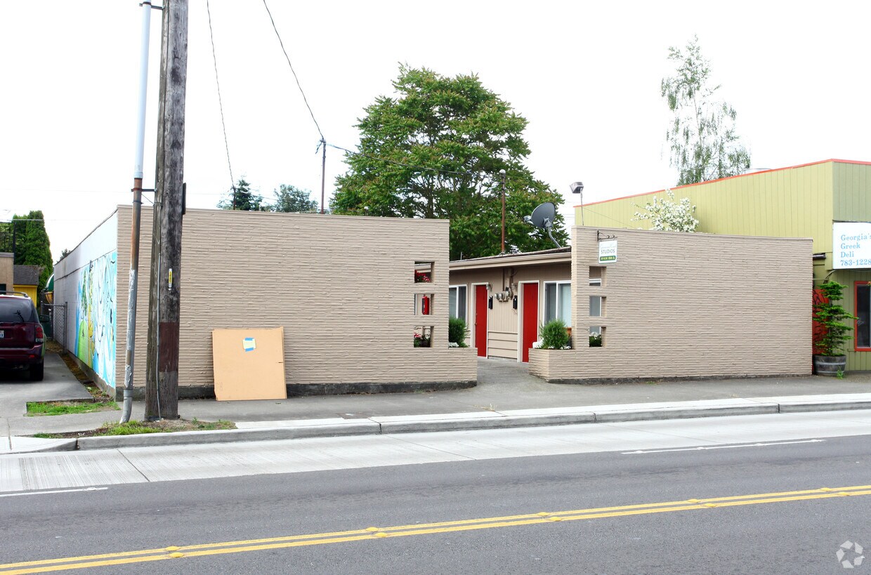 Foto del edificio - Greenwood Court Studios