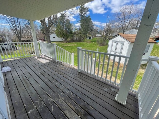 Building Photo - 102-104 Morley Pkwy