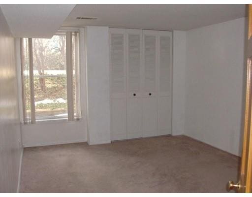 Building Photo - 50 Shrewsbury Green Dr