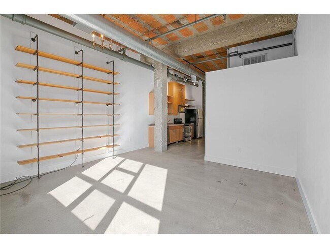 Foto del edificio - 718 N Washington Ave