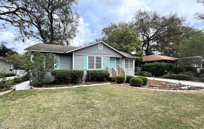 Building Photo - 4233 Colonial Ave