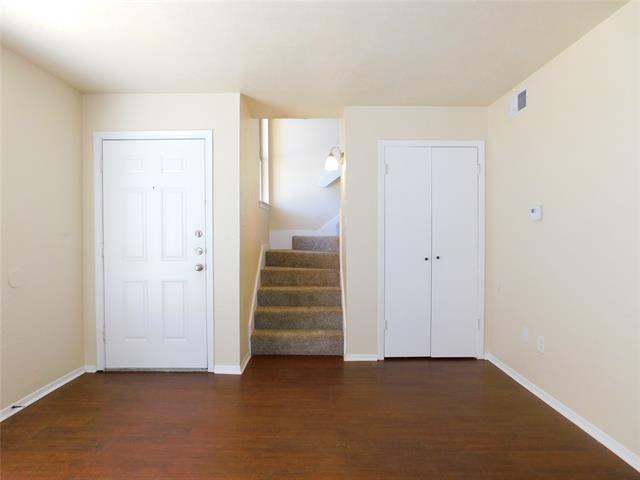 Building Photo - 1424 Sombre Vista Dr