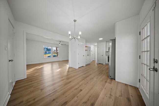 Foto del edificio - 3 Bedroom 2 Full Bath Home For Rent near Post!