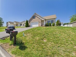 Building Photo - 1775 Englewood Dr