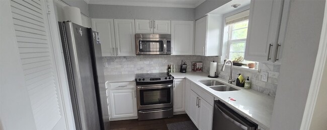 Photo - 3311 Blackburn St Apartment