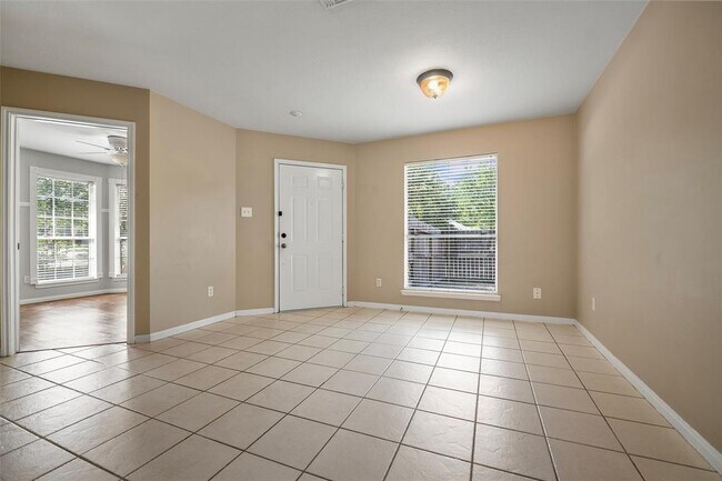 Foto del edificio - 18103 Gravenhurst Ln