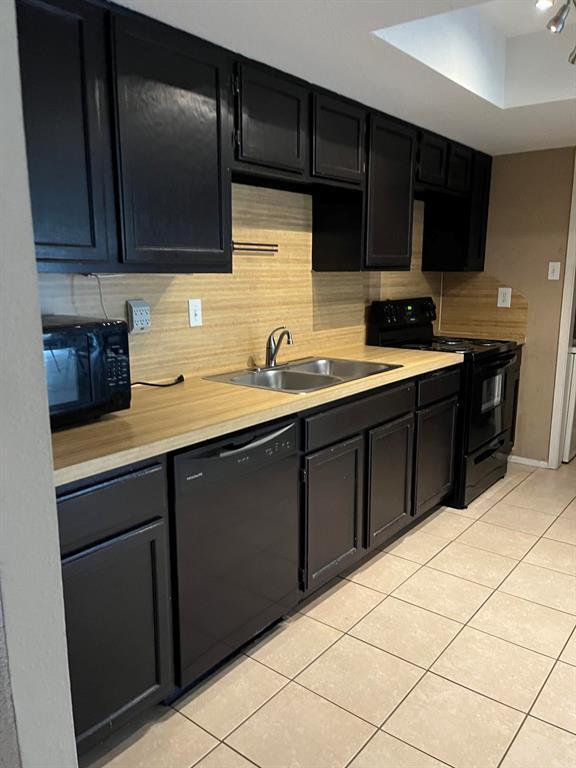Primary Photo - 14777 Wunderlich Dr