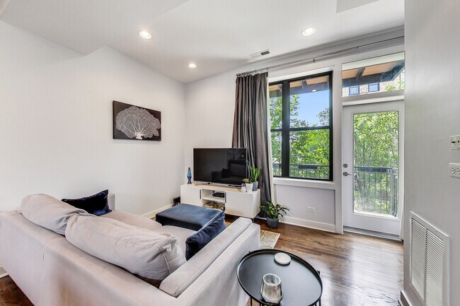 Foto del edificio - 1501 N Bosworth Ave