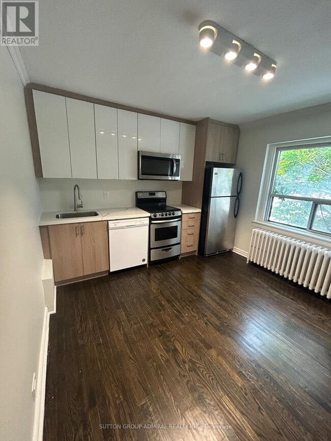 Photo du bâtiment - 166 Eastbourne Ave