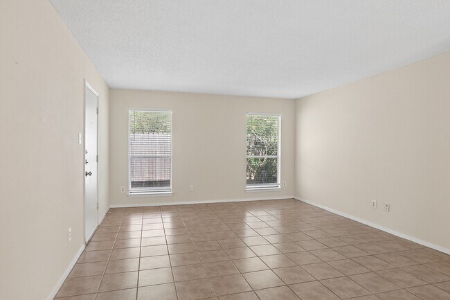 Foto del edificio - 3114 Plantation Rd