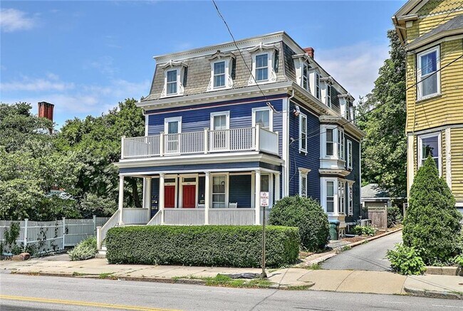 Building Photo - 220 Olney St