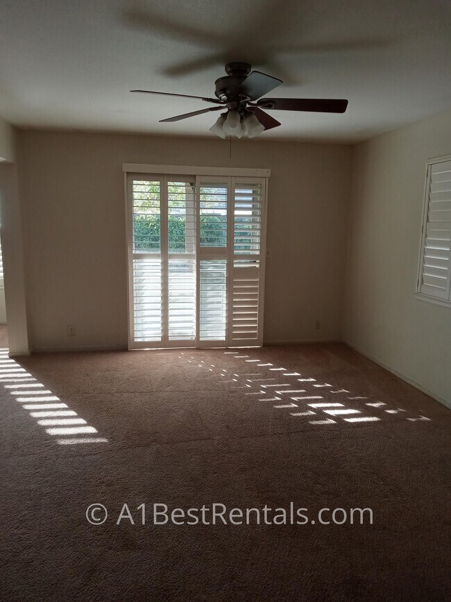 Building Photo - 1017 Payne Ave