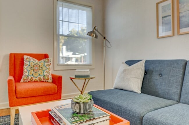 Photo - 5513 NW Radial Hwy Townhome