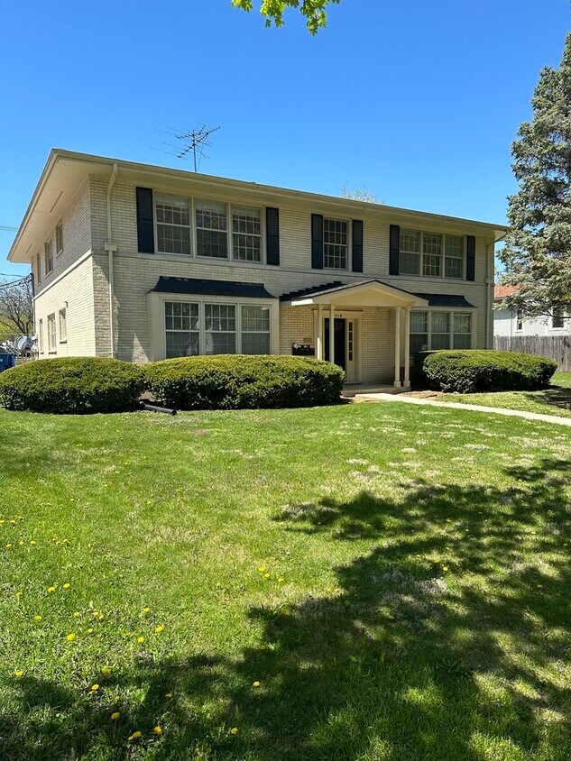 518 Anderson Blvd Unit 2N, Geneva, IL 60134 Condo for Rent in Geneva