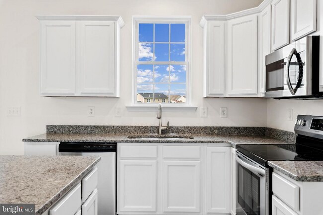Building Photo - 2668 Brownstone Dr