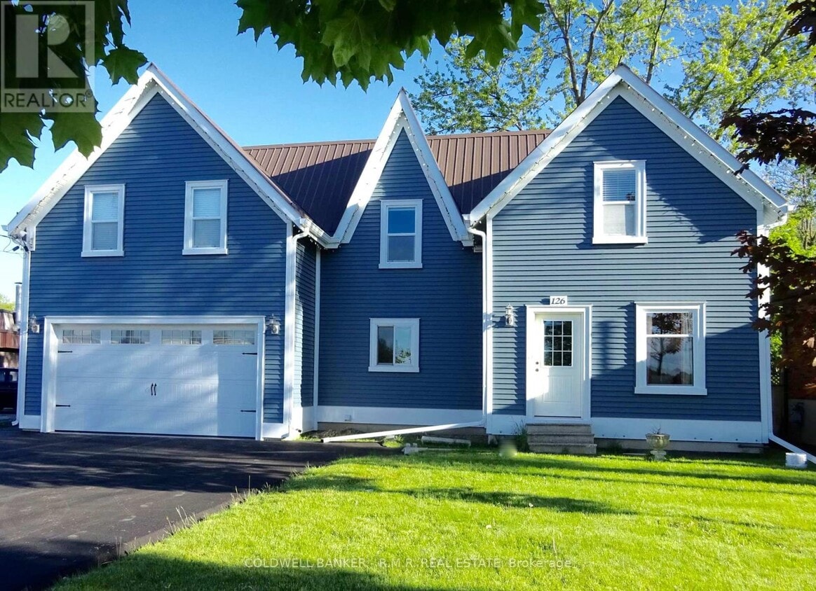 Primary Photo - 126 Reach St