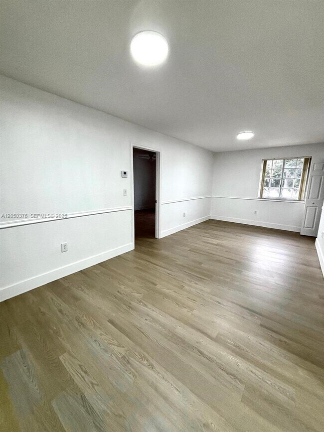 Building Photo - 3514 W 76th St