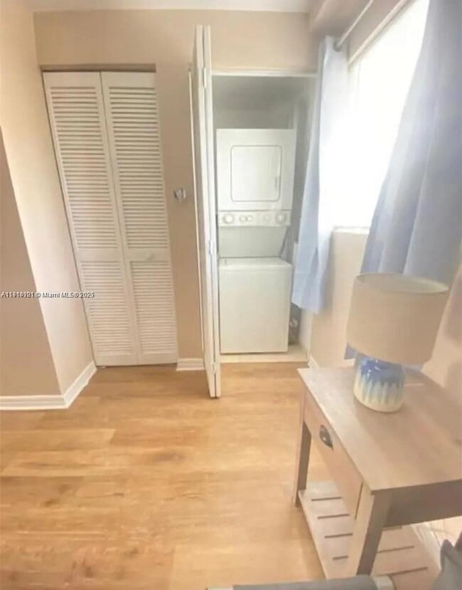 Building Photo - 821 SW 2nd St