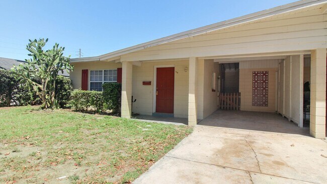 Building Photo - 119 Krueger St