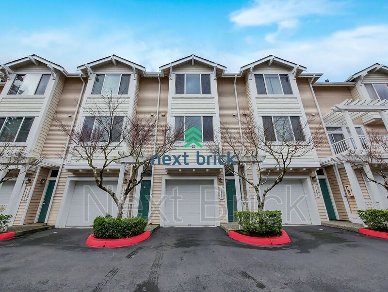 Primary Photo - 11883 NE 163rd Pl