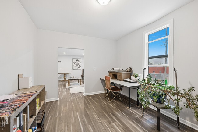 Building Photo - 2218 N Weil St
