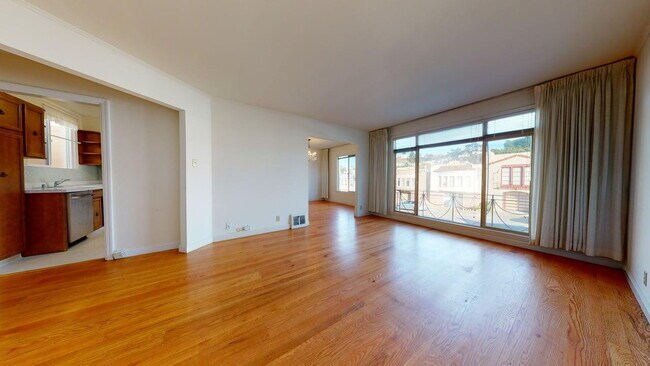 Foto del edificio - Flexible 4BD/3BA Home w/ Bonus Private Suite – Steps to Taraval Shops