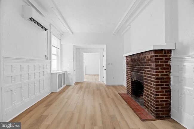 Building Photo - 1225 Spruce St