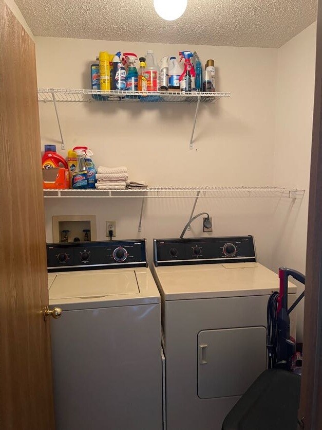 Foto del edificio - 2592 Kenzie Ter