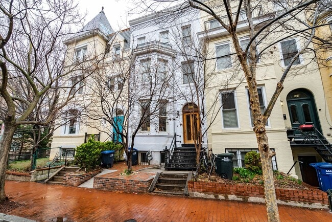 Photo - 2147 N St NW Apartment