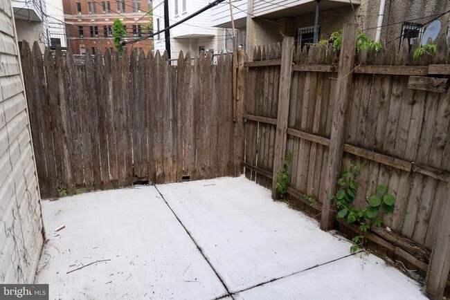 Building Photo - 5251 Rodman St