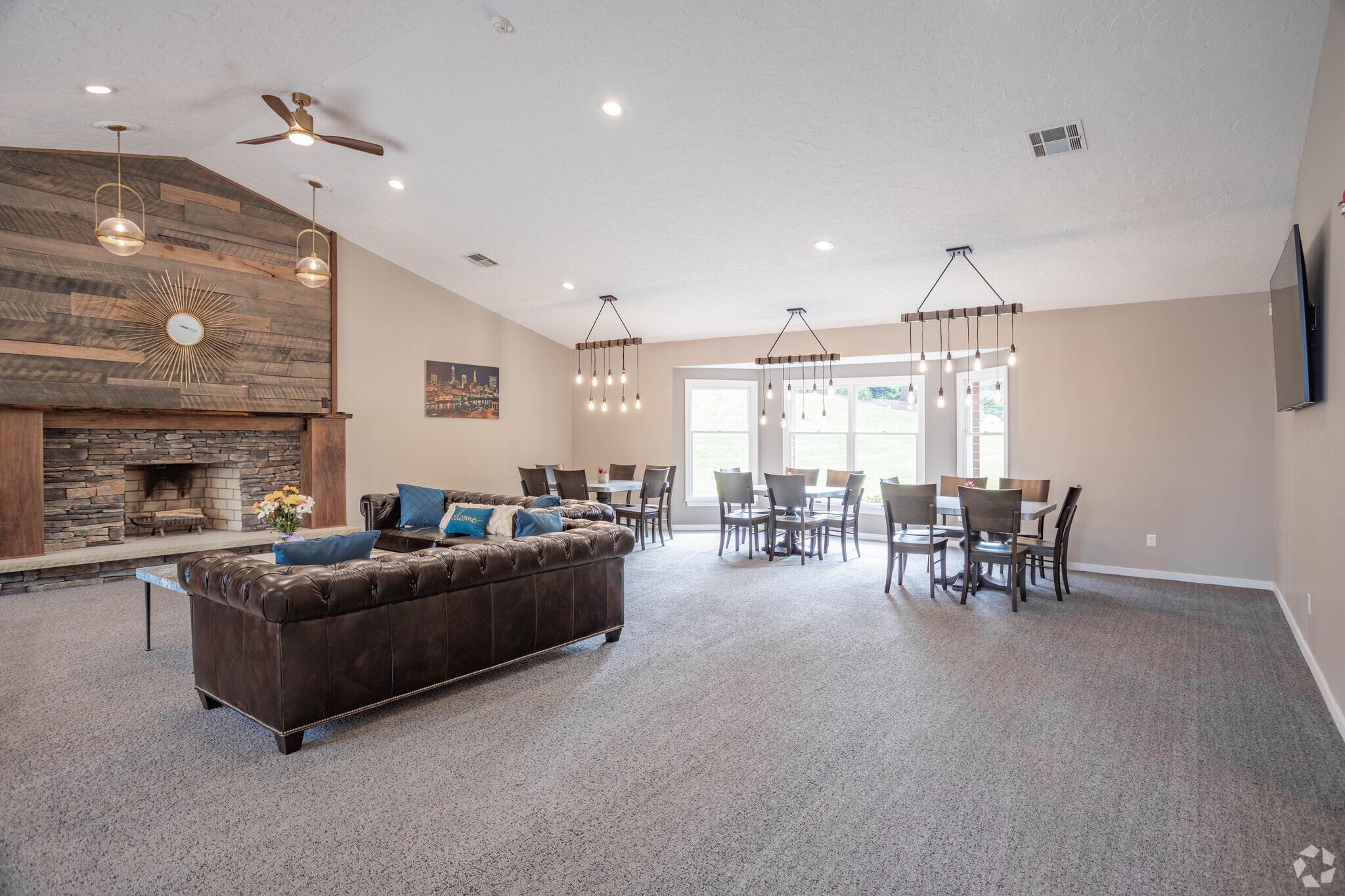 Hawthorn Club Apartments – photo 1 of 34