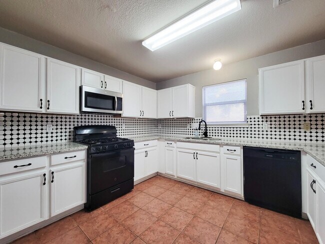 Foto del edificio - 16306 Kendons Way Ln