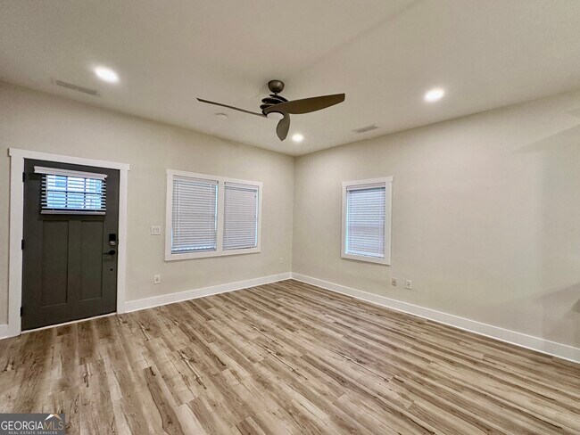 Foto del edificio - 942 Parsons St SW