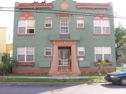 Foto del edificio - Third Street Apartments