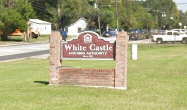 Building Photo - 33095 Bowie St