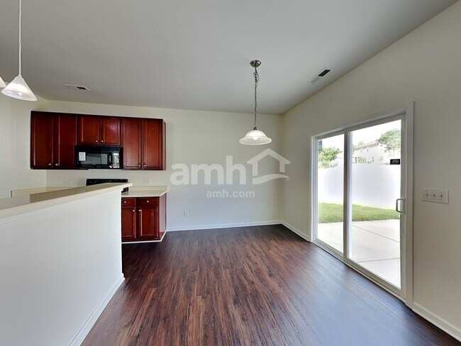 Foto del edificio - 12020 Downy Birch Rd