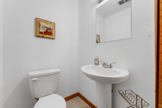 Foto del edificio - 521 Woodhaven Dr