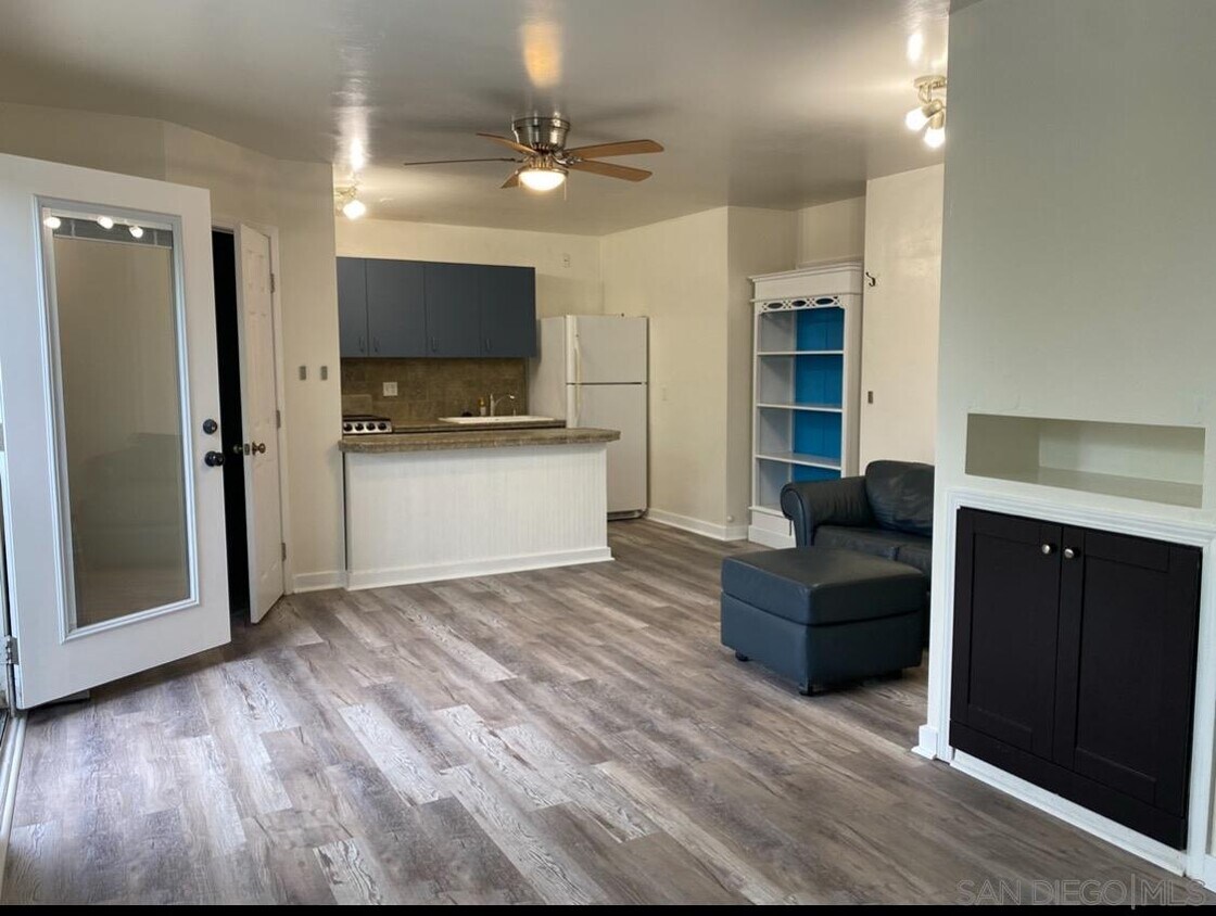 Foto principal - 2945 Highland Dr