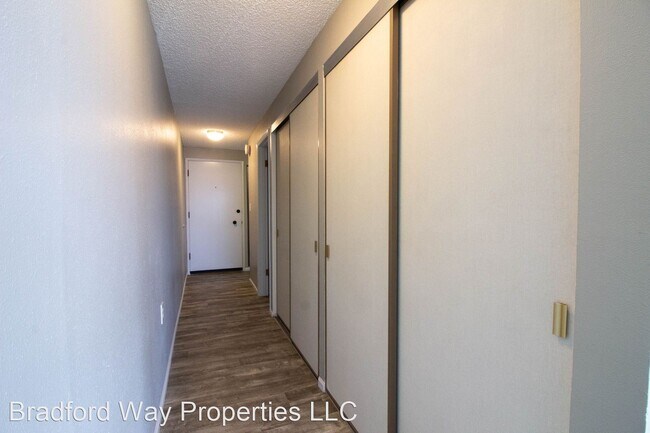 Building Photo - 1356 Alki Ave SW