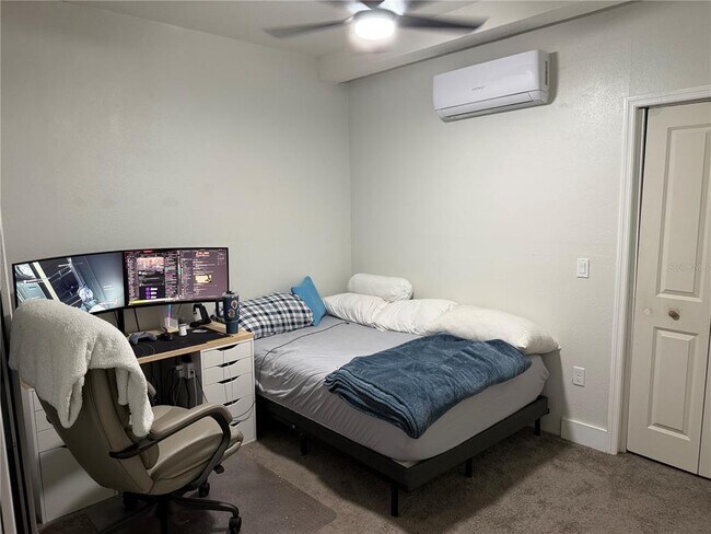 Foto del edificio - 358 Highcrest Rd
