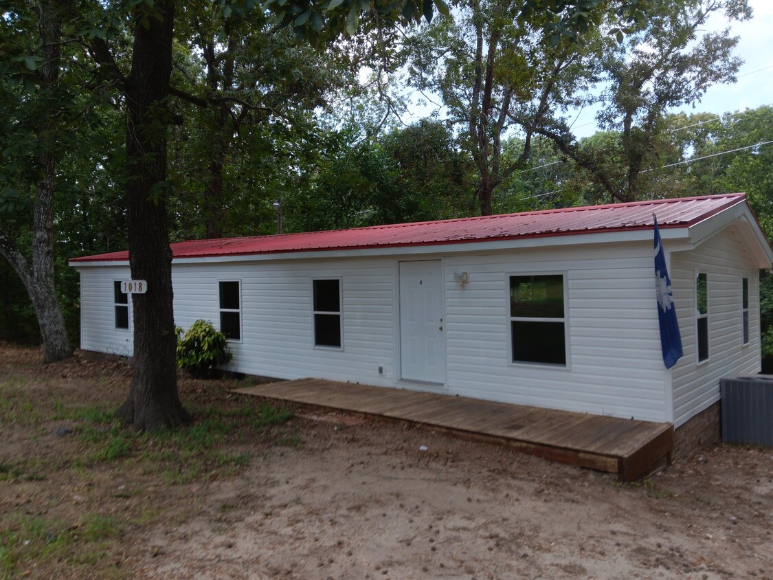 Primary Photo - 1018 Hwy 378