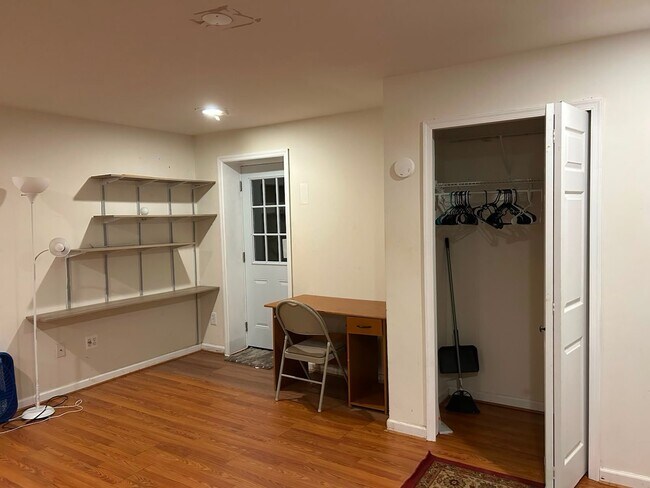 Foto del edificio - 14024 Sterling Point Dr
