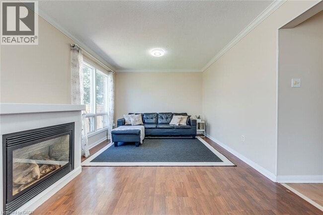 Building Photo - 2218 Shadetree Ave