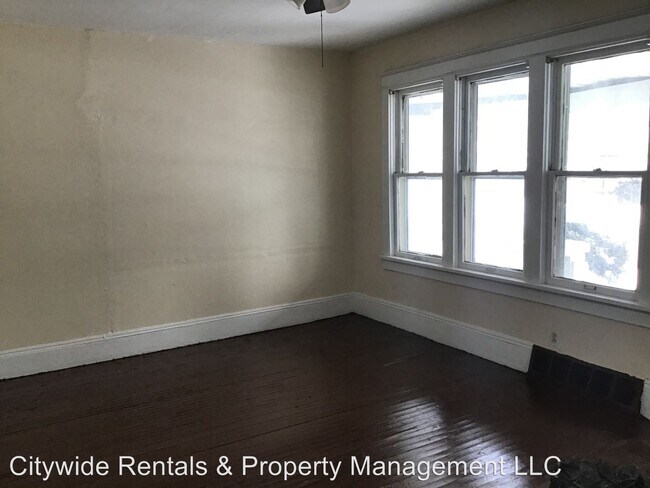 Foto del edificio - 4047-4049 N 19th St