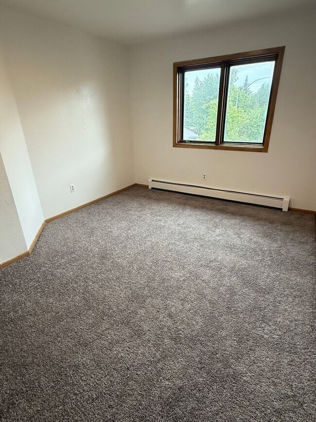Building Photo - West Anchorage | 3BR 2.5BA | Garage | Pets...