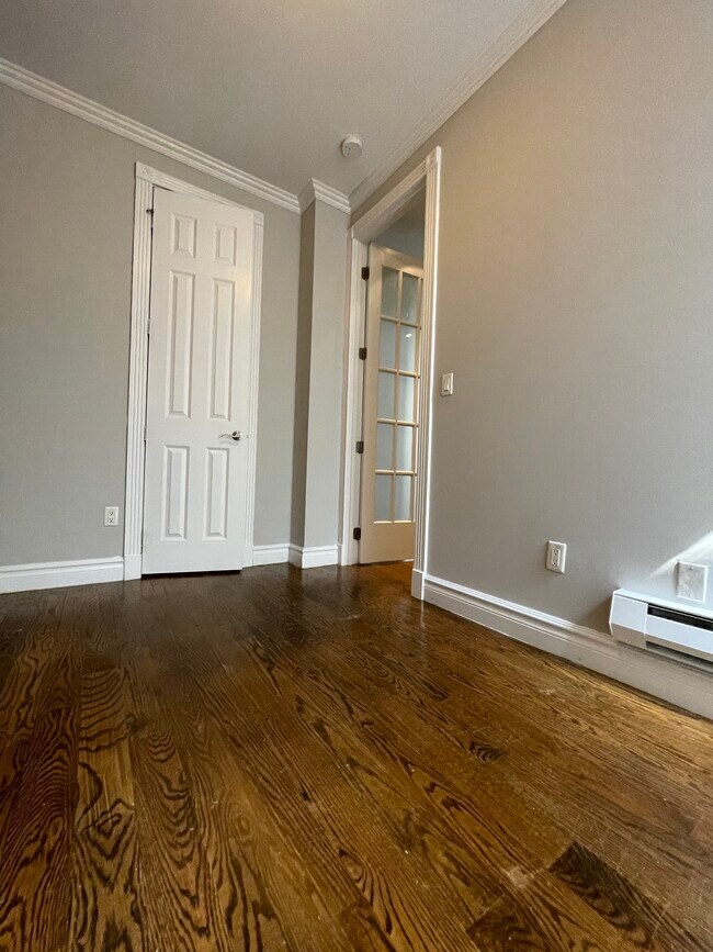 Foto del edificio - 250 E 33rd St