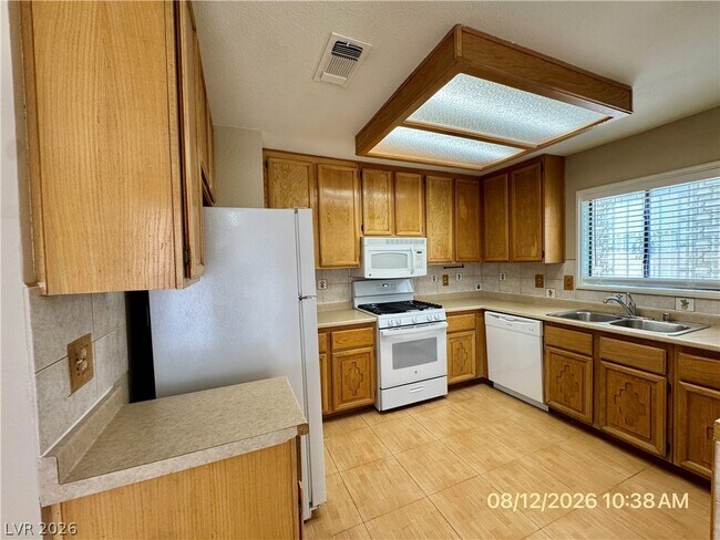 Foto del edificio - 8621 Lyla Rae Cir