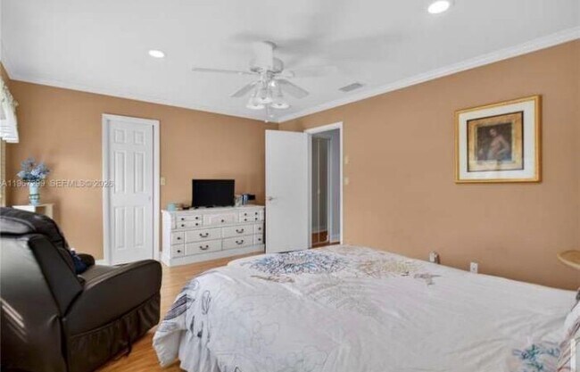 Foto del edificio - 10681 Greenbriar Ct