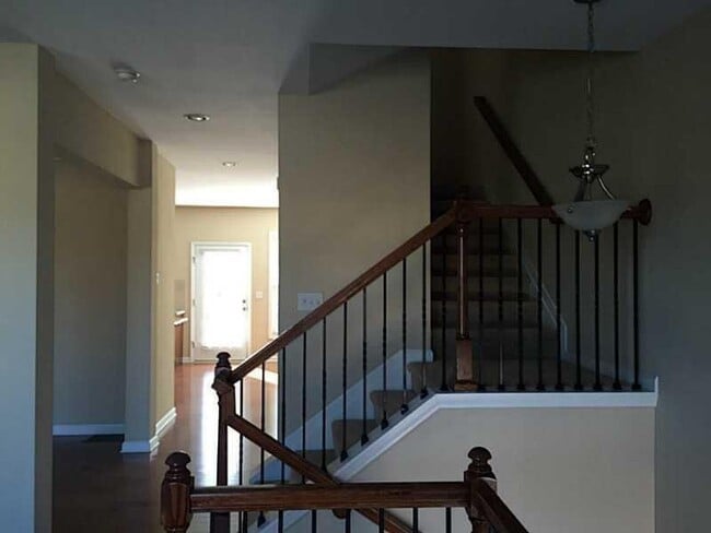 Building Photo - 3377 N Twin Alley
