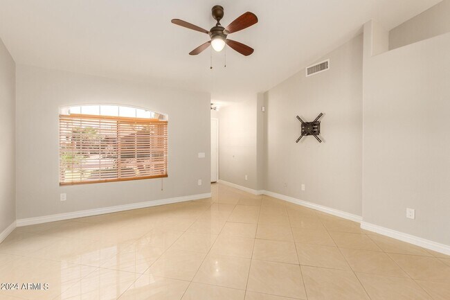 Foto del edificio - 3212 E Oraibi Dr